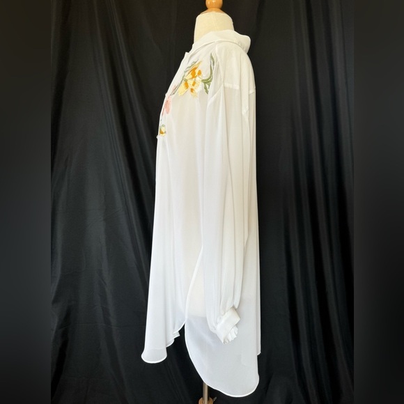 Vintage Natori Top Nightgown White Sheer Blouse floral embroidered - Picture 2 of 10